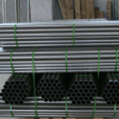 Un bon prix. Fabricant 2 mm 4 mm ASTM 201 310 316L 316 430 304 SS Tuyaux soudés en acier inoxydable sans soudure en ligne