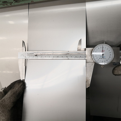Un bon prix. 410S 410 BA 409L Plaque/bobine/bande en acier inoxydable laminé à chaud de haute qualité en ligne