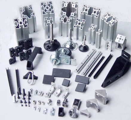 Un bon prix. 40x40 6m 4040 Profils d'aluminium industriels extrudés en ligne