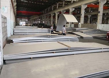Un bon prix. Feuille laminée à chaud 430 d'acier inoxydable de finition de délié avec la couverture de film de PE en ligne