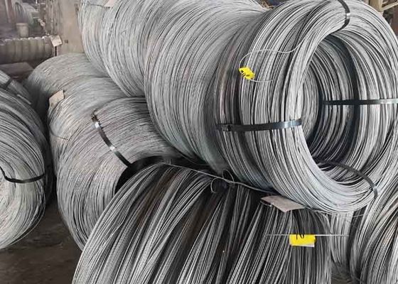 Un bon prix. fil d'acier à faible teneur en carbone du ressort 45# de 0.5mm 6mm en ligne