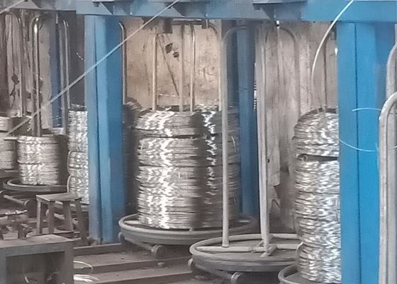 Un bon prix. Bobine laminée à chaud résistante à la chaleur de fil d'acier inoxydable de 5mm en ligne