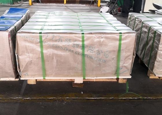 Un bon prix. 2500mm 310S balayés 	Feuille laminée à chaud Matt Surface d'acier inoxydable en ligne