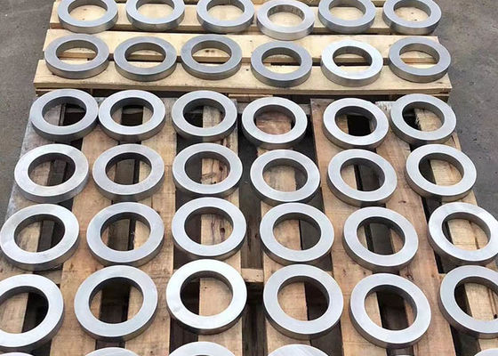 Un bon prix. Commande numérique par ordinateur laminée à chaud usinant la finition de polissage de profil de l'acier inoxydable 304 en ligne